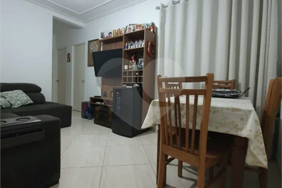 Apartamento condomínio Engenho Resende