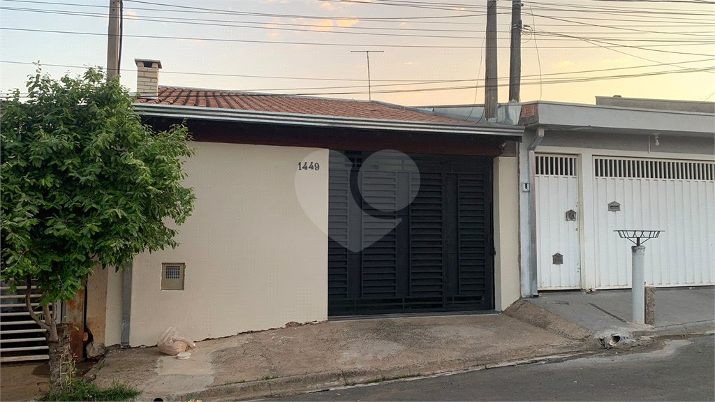 Casa a venda dois Quartos um banheiro
