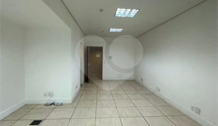 Sala à venda em Jardim Vazani, São Paulo, SP