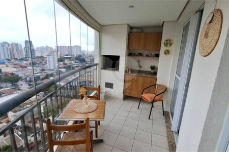 Apartamento a venda no Ipiranga com 3 dormitórios e 2 vagas com 115m² Aceita e estuda Permuta.