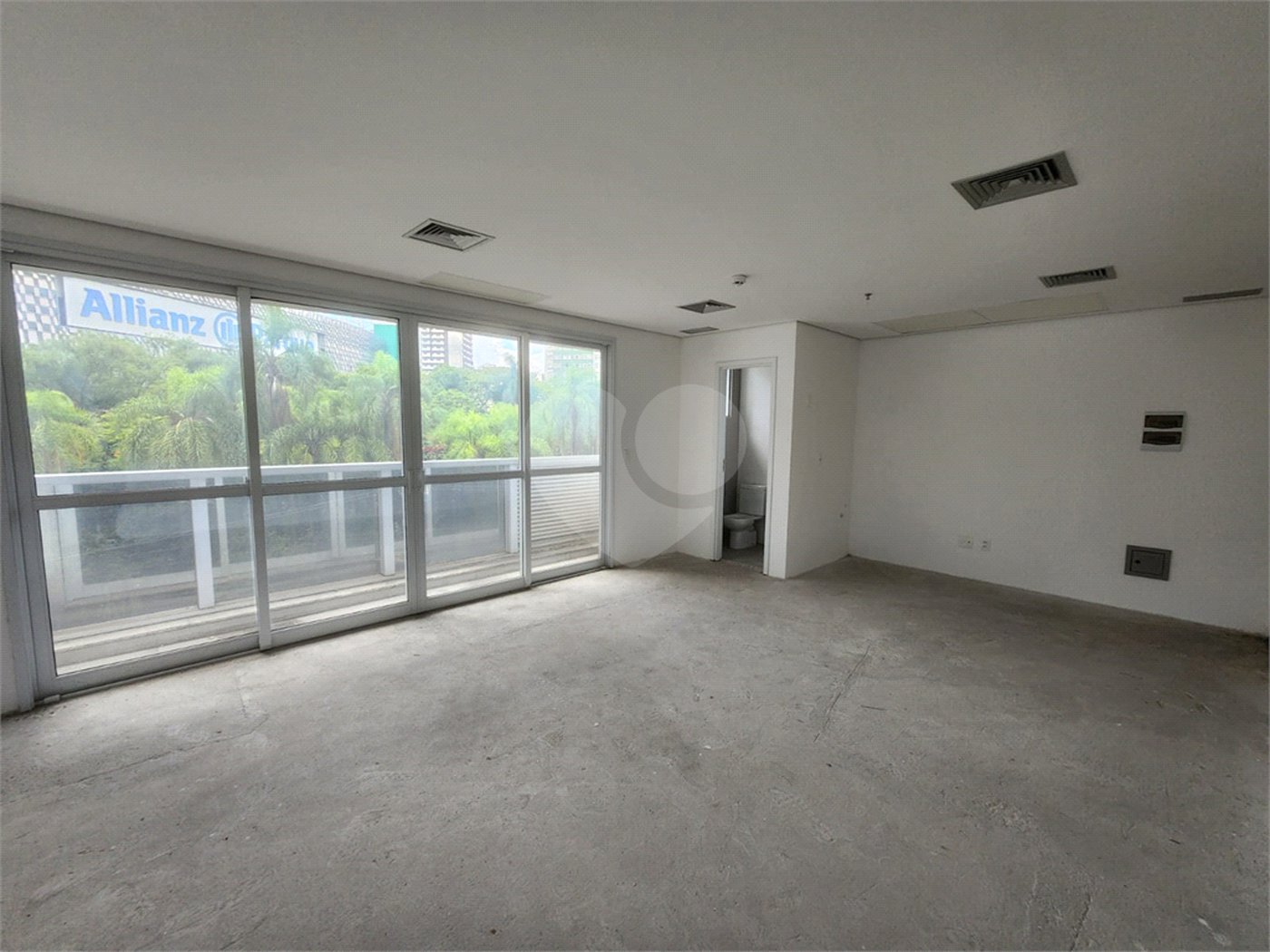 Sala comercial em frente ao Allianz Parque