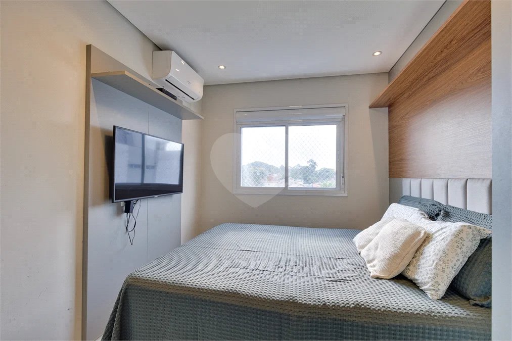Apartamento com 68m² sala 02 ambientes, 02 dormitórios, sendo 01 suíte banheiro social e vaga no subsolo.! Venha conhecer!