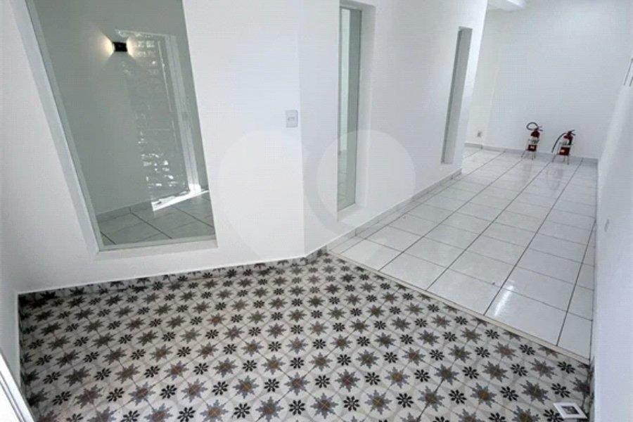 Prédio Comercial de Alto Padrão em Localização Nobre