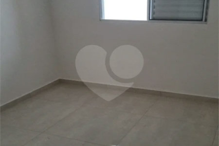 Excelente apartamento à venda, 2 quartos, ao lado do metrô Guilhermina-Esperança