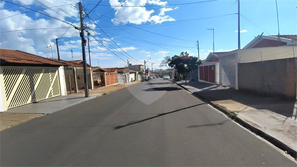 Terreno á venda no Jardim Tangara.