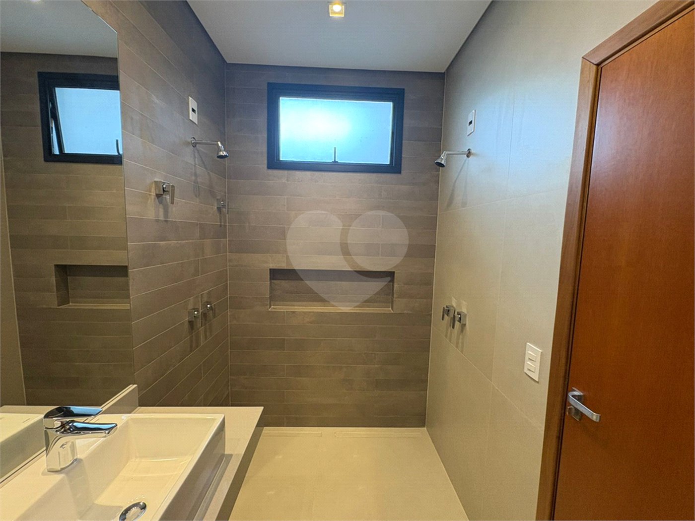 Casa á venda no condomínio Damha IV