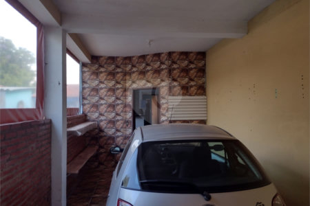 Casa térrea no Jardim Santa Felícia