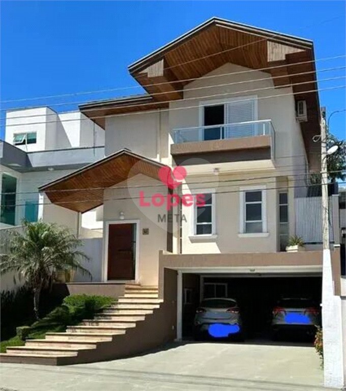 CASA A VENDA EM CONDOMINIO COM 256M², 4 DORMITORIOS, 1 SUITE MASTER, 4 VAGAS - BAIRRO URBANOVA - SÃ