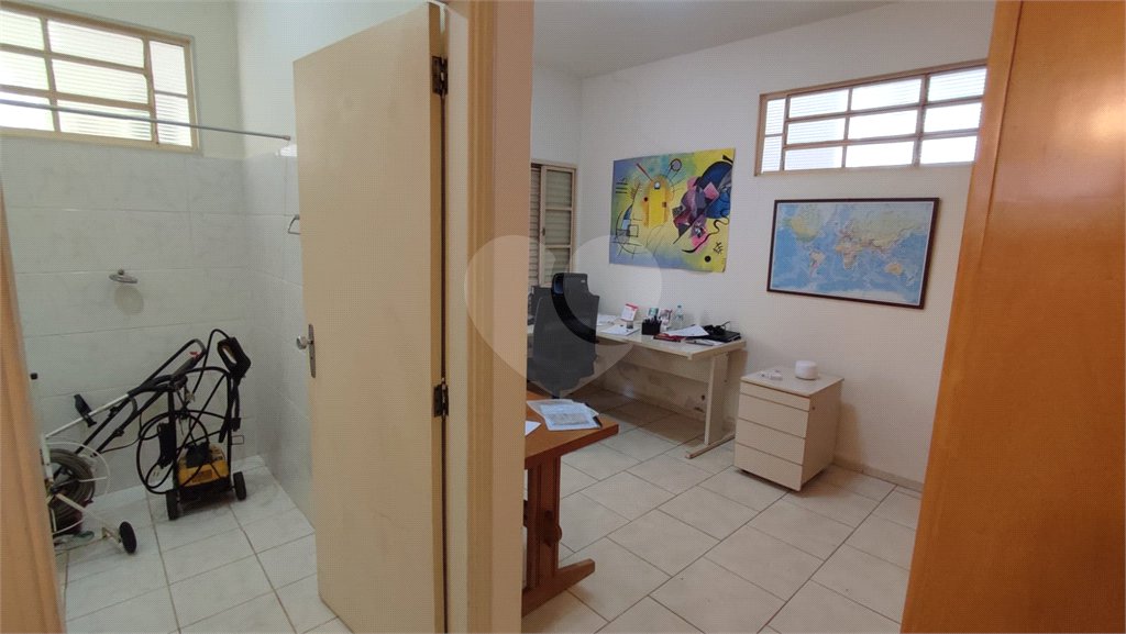 Casa à Venda de 3 dormitórios em São Carlos, no bairro Parque Santa Marta