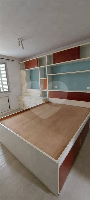 Perdizes pertinho do Metrô Vila Madalena 110m2 Sala 2 dorm 1 vaga Piscina