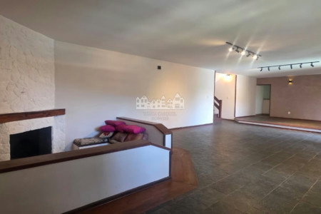 Casa à venda com 5 quartos, sendo 3 suítes, em Itapetinga, Atibaia, SP