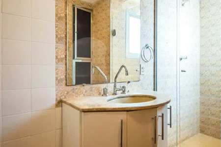 Apartamento a Venda no Condomínio Edifício Guarujá em Campinas/SP