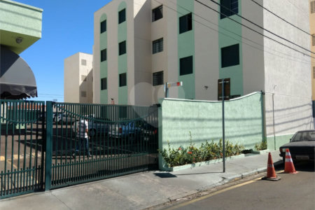 Apartamento no Condomínio Residencial Itaipu