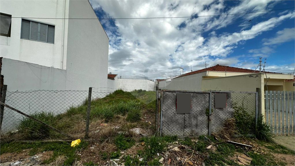 Terreno à venda em Jardim São João Batista, São Carlos - SP