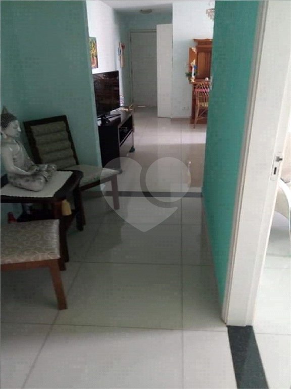 Apartamento com 2 dormitórios e 1 vaga no Tremembé