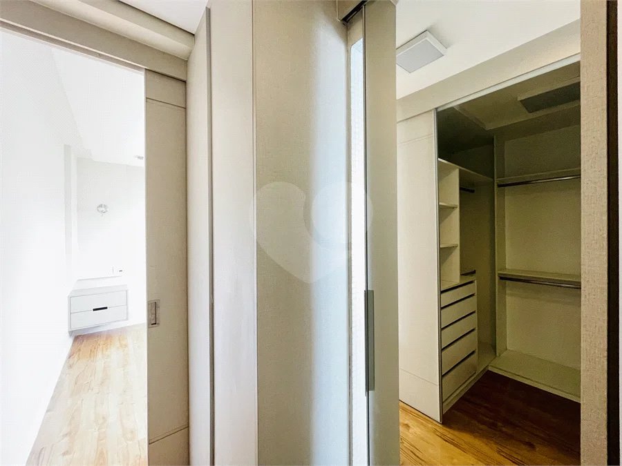 OPORTUNIDADE DE COMPRA NO DOMO HOME - 123 M² 3 DORMITORIOS SUITE COM CLOSET ANDAR ALTO!