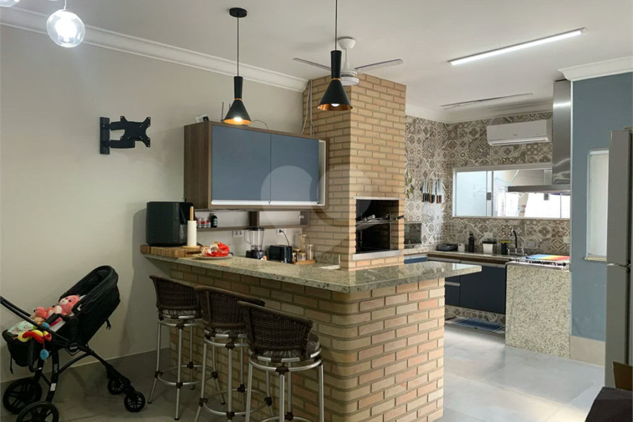 Linda Casa à Venda no Bairro Santa Rosa, na cidade de Piracicaba-SP.