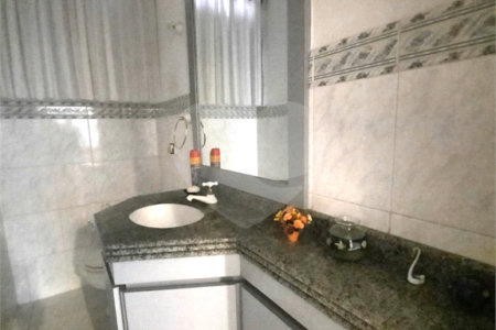 Casa para alugar com 4 quartos, sendo 2 suítes,  em Alto da Boa Vista, São Paulo, SP