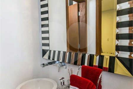 Casa de Alto Padrão à Venda no Residencial Campos do Conde – Santana de Parnaíba/SP