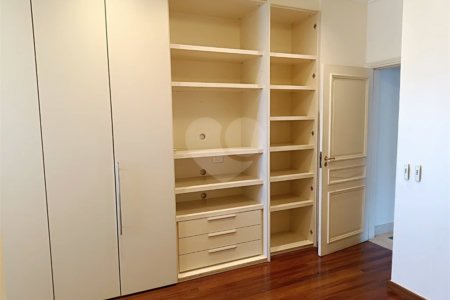 Apartamento em Higienópolis com 4 quartos e 3 vagas
