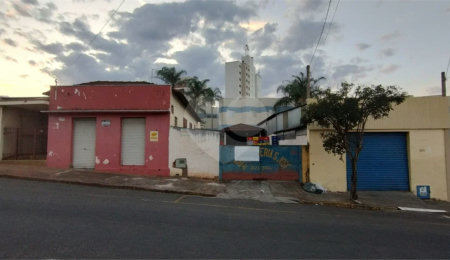 Terreno à venda em Vila Conrado, São João da Boa Vista, SP
