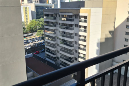 Apartamento à venda na Bela Vista de 24m2 com 1 dormitórios e sem vagas.Estuda Permuta.