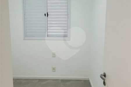 Apartamento à venda no Bom Retiro com 2 dormitórios