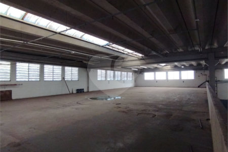 Galpão com 4.000 m² à venda em São Mateus