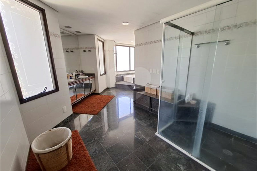Apartamento, a venda, com 300m² de área privativa, 4 suítes, 4 vagas - Santana / SP