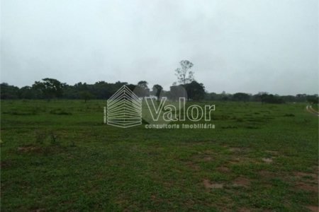 Área rural para venda no Varjão.