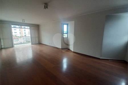 Apartamento para venda ou locação no Ed. Alexandre Previero