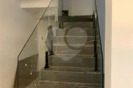 MAGNÍFICA CASA de 250 m² para VENDA NO CONDOMÍNIO VALE DAS AGUAS EM BRAGANÇA PAULISTA
