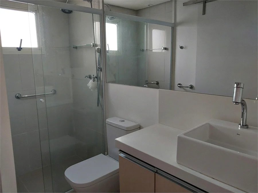 Apartamento à venda com 3 quartos, sendo 2 suítes,  em Cidade São Francisco, São Paulo, SP