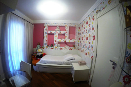 Apartamento 215m² no Anália Franco - 3 suítes
