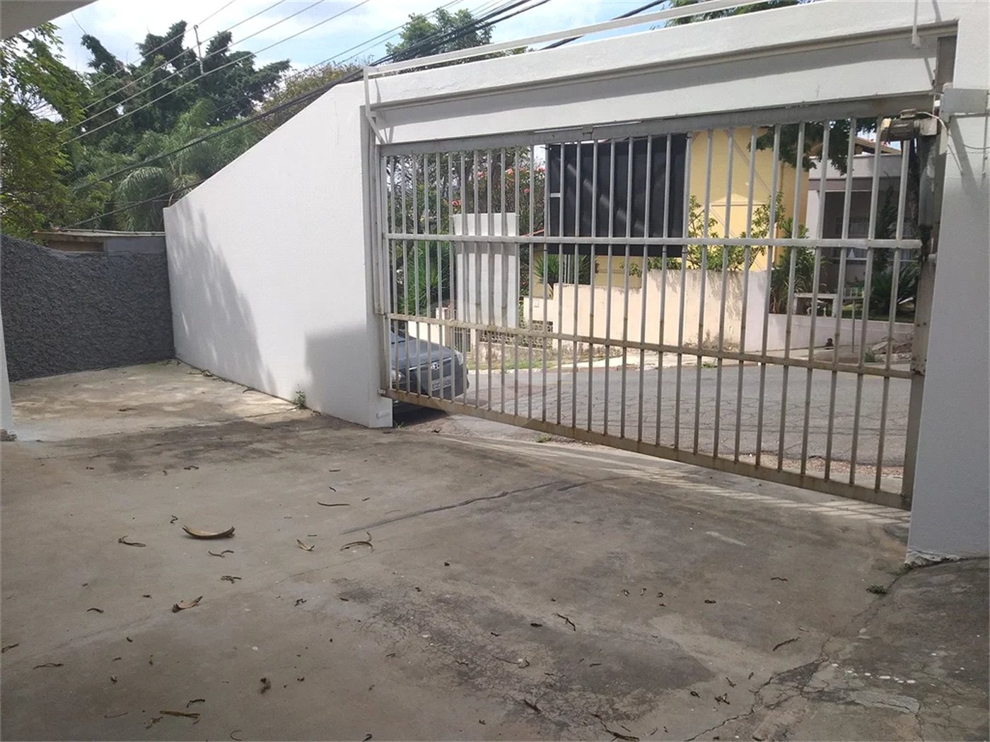 Casa à venda com 4 quartos, sendo 1 suíte,  no Centro, Vinhedo, SP