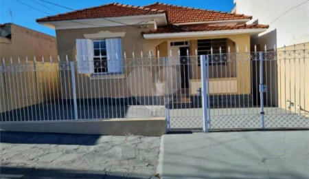 Casa à venda com 2 quartos em Vila Lutfalla, São Carlos, SP