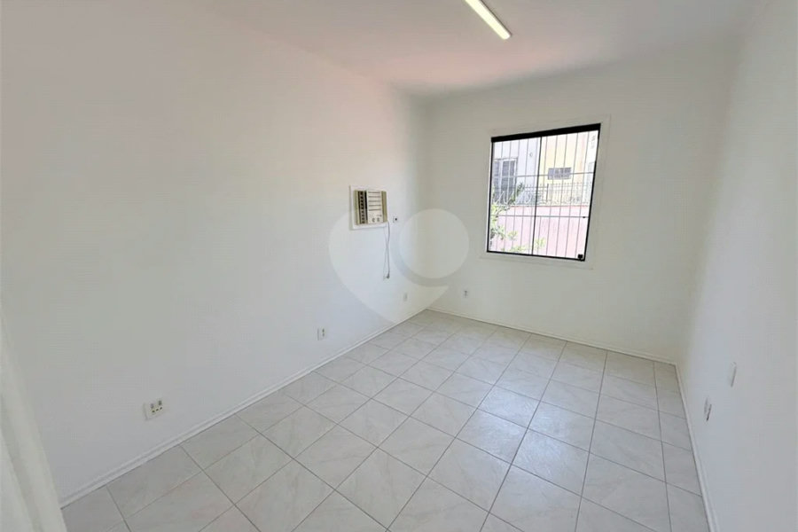 Prédio Comercial de Alto Padrão em Localização Nobre