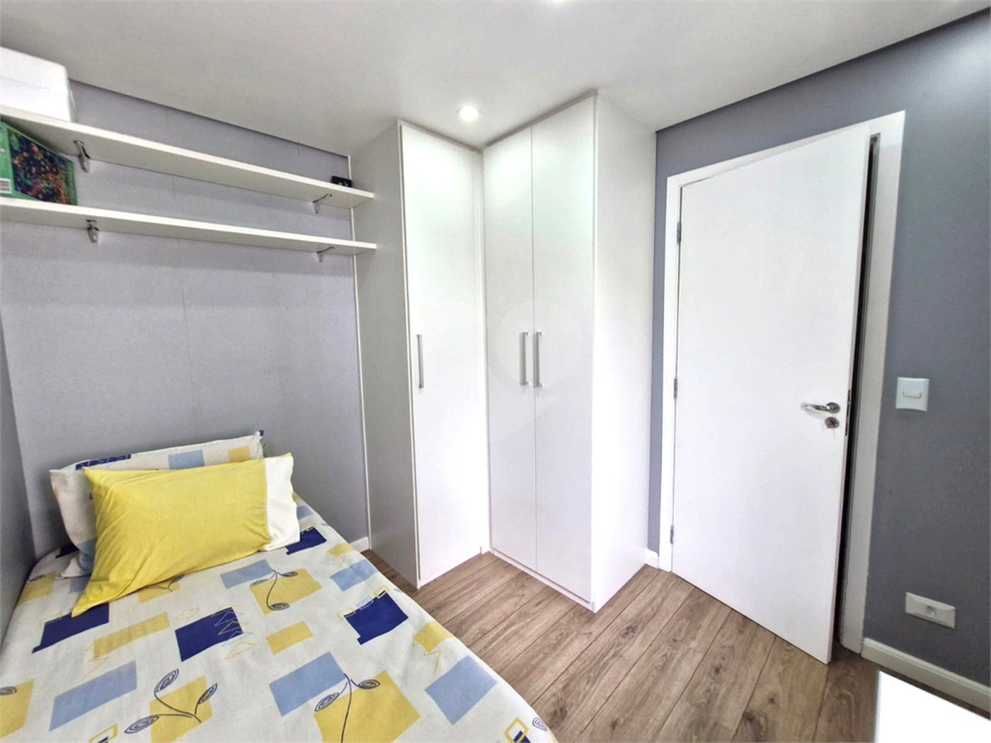 Casa à venda com 2 suítes no condomínio Residencial Living Sabara, São Paulo - SP
