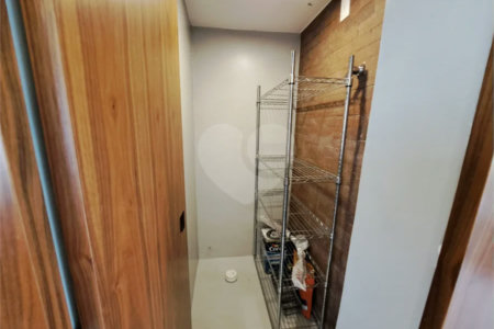 Apartamento mobiliado de 85 m² no Itaim Bibi | 3 dormitórios, 1 suíte e 1 vaga