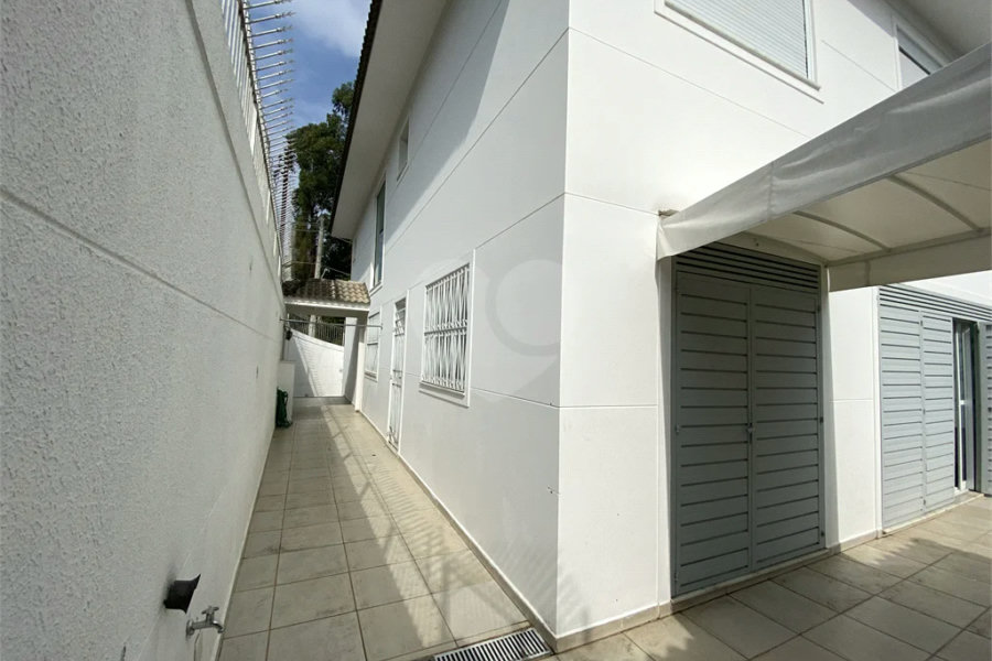 Maravilhoso Sobrado imponente, sendo 4 suítes- 8 vagas de garagem