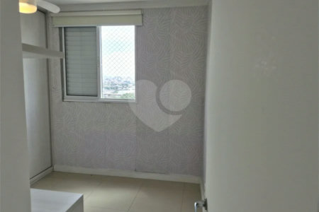 Oportunidade na Vila Leopoldina! Imóvel de 69m2, com 3 dorm., sendo 1 suíte, 2 banheiros, sala, cozinha e 2 vagas. Com ar condicionado em 2 dorm.