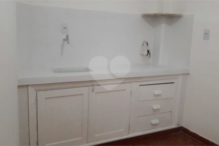 Apartamento de 79m2 à venda reformado com 2 dormitórios no Cambuci