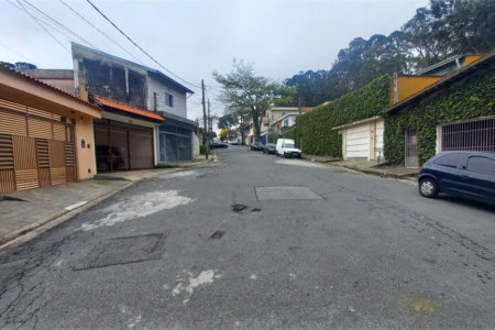 Sobrado à venda com 3 quartos, sendo 2 suítes, em Vila Adalgisa, São Paulo, SP