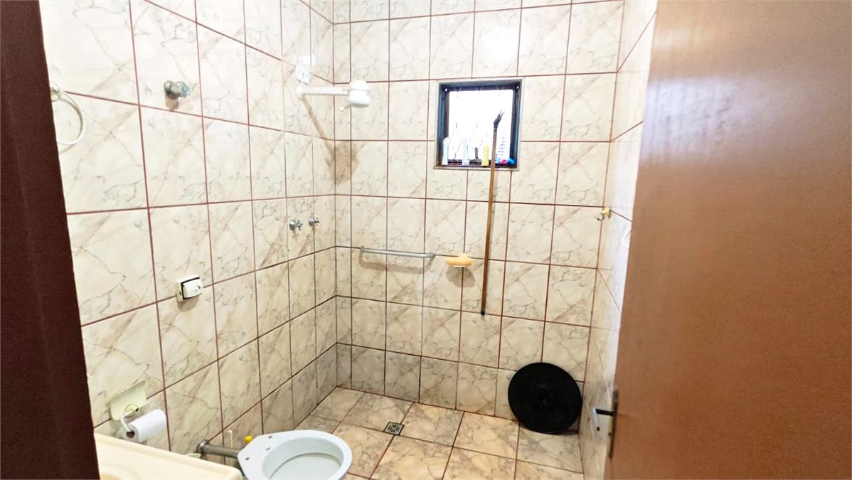 Oportunidade Única no Santa Felícia: Casa 3 dormitórios, Conforto, Espaço de Sobra e a Melhor Localização de São Carlos!