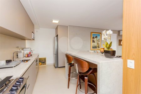 Apartamento à Venda na Vila Mariana com 163m², 3 Suítes e Varanda Gourmet
