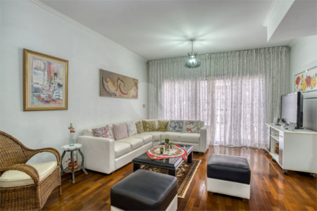 Casa de Vila a venda na Granja Julieta/ 4 quartos