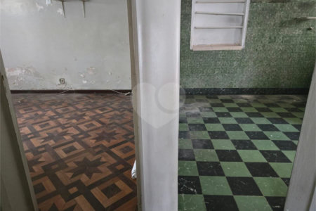 Casa com 244m² , 2 dormitórios , 3 vagas , à venda no Bosque da Saúde.