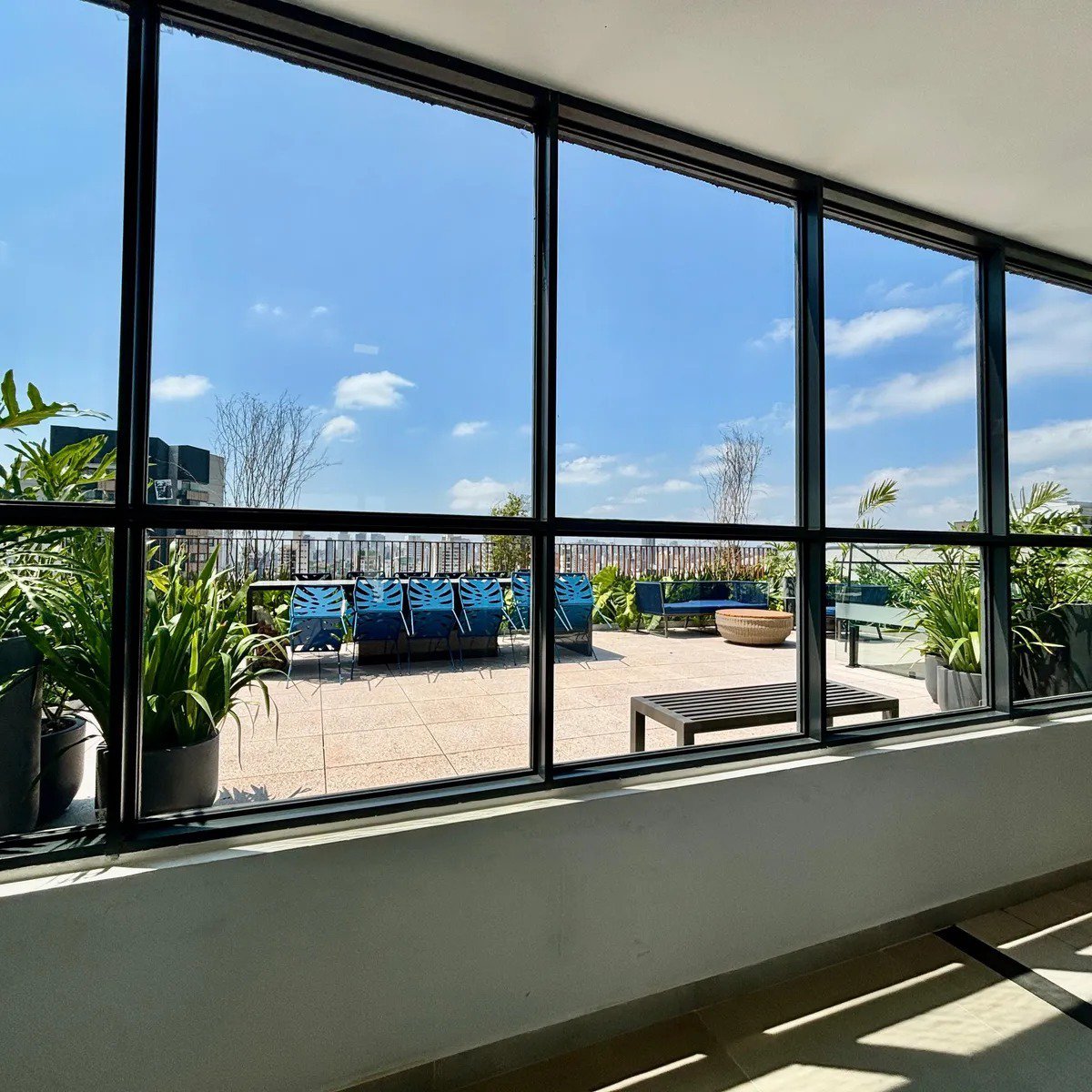 Studio novo e mobiliado para locação 26m² em Pinheiros – próximo ao metrô Faria Lima!