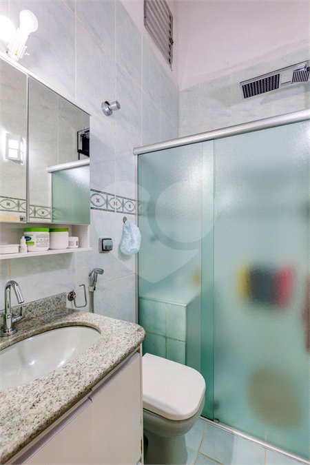 Casa à venda com 4 quartos, sendo 3 suítes, no condomínio Village Bahamas, São Paulo - SP
