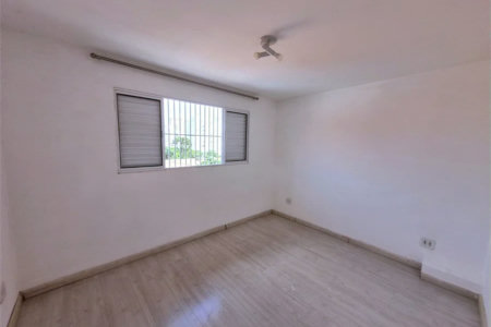Sobrado à venda com 3 quartos, sendo 1 suíte,  em Jardim Ester Yolanda, São Paulo, SP